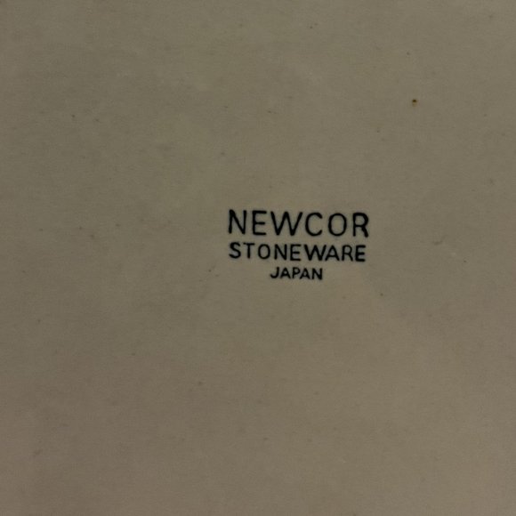 Vintage Newcor Stoneware Country Village 12" Round Platter Serving Plate - Picture 7 of 8